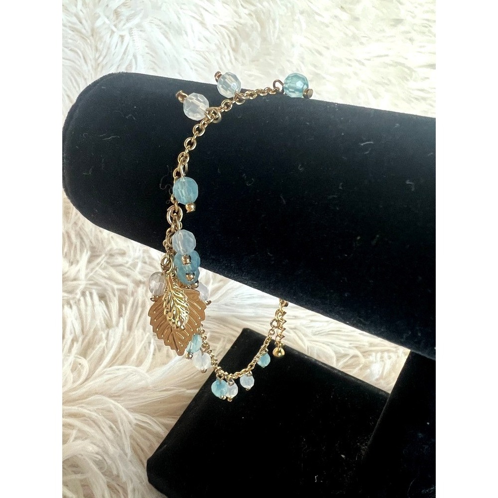 Avon Leaf Charm Anklet Blue Bead Dangle Gold Tone 9.5" Nature Jewelry Delicate